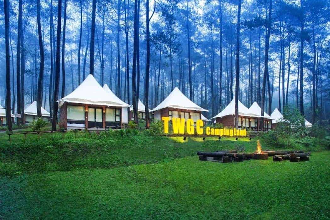 Alamat dan Akses Transportasi ke Grafika Cikole, Wahana atau Spot Populer di Grafika Cikole, Harga Tiket dan Jam Operasional Grafika Cikole, Fasilitas di Grafika Cikole, Alamat dan Akses Transportasi ke Grafika Cikole, Hotel di Sekitar Grafika Cikole