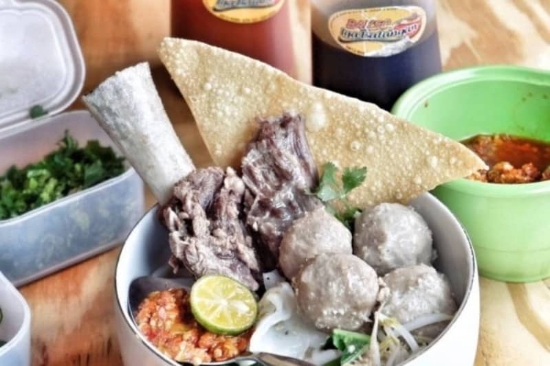 Bakso Balungan, 1. Pecak Belut, 2. Nasi Grombyang, 3. Lontong Dekem, 4. Lotek, 5. Kamir, 6. Kraca, 8. Kepiting Lemburi, 9. Tahu Pletok, 10. Bakso Balungan