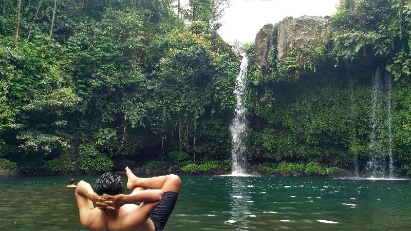 Curug Tempuran, 1. Situ Tirta Marta, 2. Taman Bunga Kutabawa, 3. Gunung Slamet, 4. Rumah Pohon Igir Wringin, 5. Curug Tempuran, 6. Puncak Sendaren, 7. Jembatan Lampion, 8. Gua Lawa, 9. Sungai Watu Mujur, 10. Desa Wisata Lembah Asri Serang
