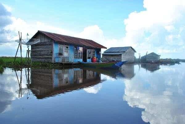 Danau Jempang, 1. Danau Cermin Lamaru, 2. Danau Melintang, 3. Danau Jempang, 4. Danau Kakaban, 5. Danau Tulung Ni’Lenggo, 6. Danau Labuan Cermin, 7. Danau Semayang, 8. Danau Aco