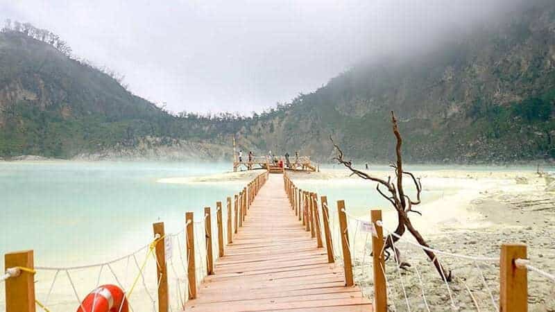 Dermaga Ponton, Spot Populer, Harga Tiket, Alamat dan Akses Transportasi, Hotel dan Penginapan di Sekitar Kawah Putih