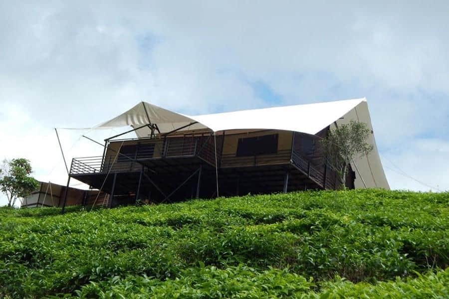 Family Tent Resort, Wahana dan Spot Populer, Fasilitas Pinisi Resto dan Glamping Lakeside Rancabali, Harga Tiket Masuk dan Jam Operasional , Alamat dan Akses Transportasi, Hotel Sekitar Pinisi Resto dan Glamping Lakeside Rancabali