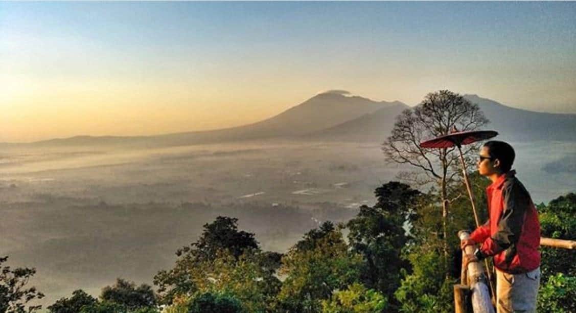 Gunung Cibaja, 1. Pantai Marina, 2. Pantai Karang Bolong, 3. Pantai Pasir Putih Florida, 4. Pantai Sambolo, 5. Rawa Dano, 6. Curug Betung, 7. Puncak Sidapang, 8. Gunung Cibaja, 9. Tugu Nol Kilometer Anyer, 10. Pulau Sangiang