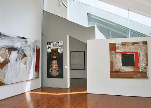 Galeri Instalasi Seni, Harga Tiket dan Jam Operasional Selasar Sunaryo Art Space, Fasilitas di Selasar Sunaryo Art Space, Alamat dan Akses Transportasi ke Selasar Sunaryo Art Space, Hotel di Dekat Selasar Sunaryo Art Space