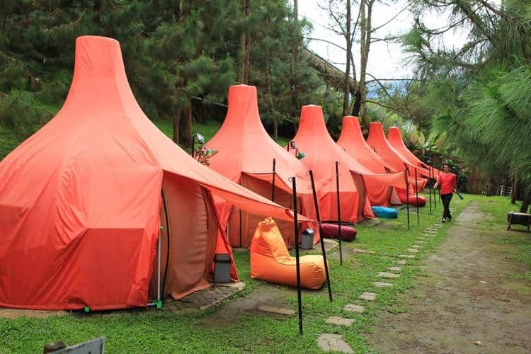 Glamour Camping, Wahana dan Spot Populer di The Lodge Maribaya, Fasilitas The Lodge Maribaya, Harga Tiket Masuk dan Jam Operasional The Lodge Maribaya, Alamat dan Akses Transportasi ke The Lodge Maribaya, Hotel Sekitar The Lodge Maribaya
