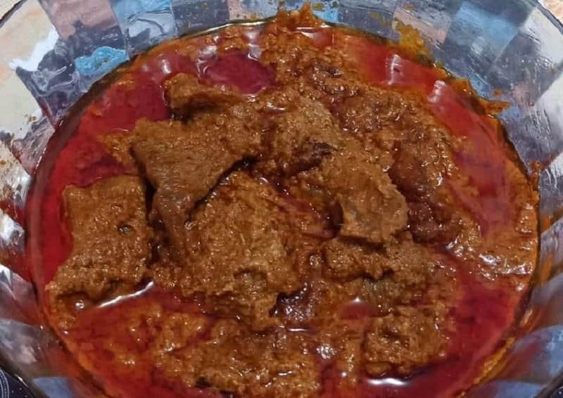 Kalio Dagiang, 1. Dendeng Batokok, 2. Rendang, 3. Sate Padang, 4. Dendeng Balado, 5. Gulai Gajeboh, 6. Kerabu Terong, 7. Soto Padang, 8. Kalio Dagiang, 9. Cancang, 10. Nasi Kapau