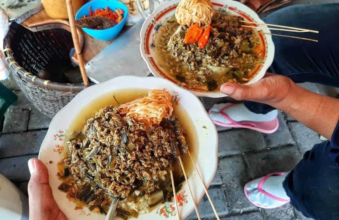 Lontong Kupang Jember, 1. Nasi Langgi, 2. Soto Ayam Dahlok, 3. Pecel Gudeg, 4. Bakso Kabut, 5. Pecel Pincuk Garahan, 6. Suwar Suwir, 7. Tahu Hwa, 8. Tape Prol, 9. Roti Bakar Tjiliwoeng, 10. Lontong Kupang Jember