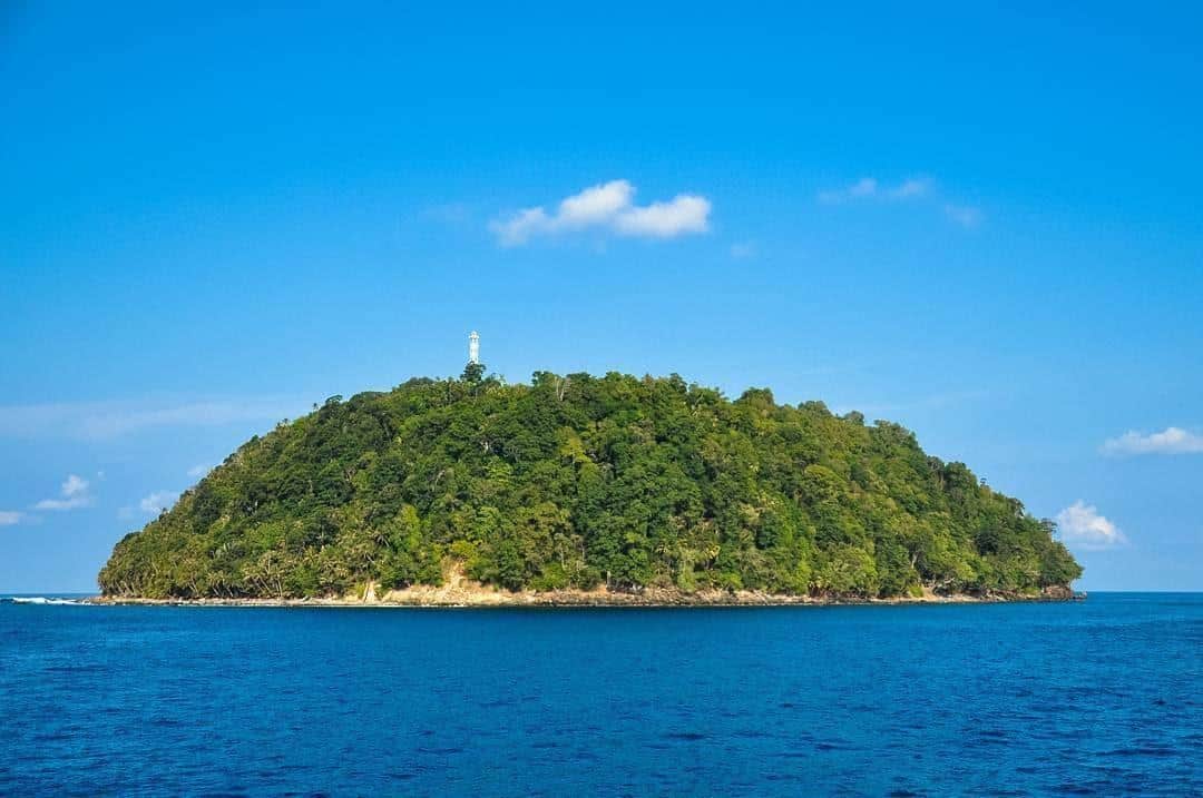 Pulau Rondo, 1. Tugu 0 Kilometer Indonesia, 2. Danau Aneuk Laot, 3. Pulau Rondo, 4. Pantai Iboih, 5. Air Terjun Pria Laot, 6. Gua Sarang, 7. Pulau Rubiah, 8. Benteng Bunker Jepang, 9. Gunung Jaboi