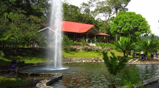 Puncak Anai, 1. Air Terjun Nyarai, 2. Lubuak Bonta, 3. Air Terjun Lembah Anai, 4. Pantai Katapiang, 5. Taman Nasional Kerinci Seblat, 6. Pantai Arta Sungai Limau, 7. Puncak Anai, 8. Masjid Tua Lubuak Bareh, 9. Gunung Tandikat, 10. Paragliding Area Macau Duo