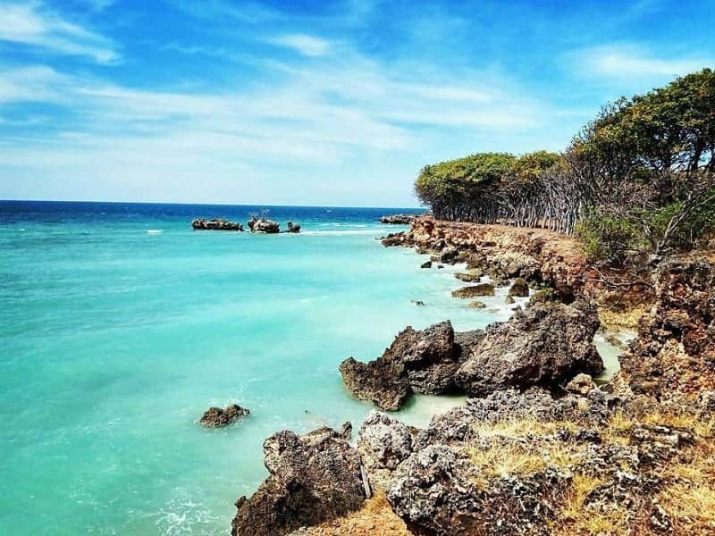 Pantai Kahuripan, 2. Pantai Sembilan, 4. Pantai Gili Pandan, 6. Pantai Pulau Mamburit, 7. Pantai Slopeng, 8. Pantai Ropet, 9. Pantai Lombang, 10. Pantai Badur