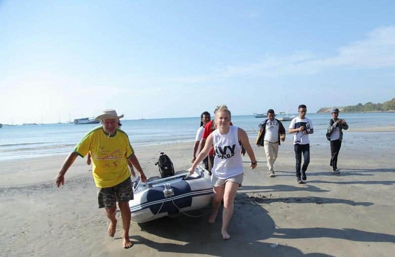 Pantai Labuhan, 1. Pantai Pulau Gili Bawean, 2. Pantai Pulau Noko, 3. Pantai Pulau Noko Selayar, 4. Pantai Ria, 5. Pantai Delegan, 6. Pantai Ayang-ayang Mengare, 7. Pantai Mayangkara, 8. Pantai Pulau Cina, 9. Pantai Terosan, 10. Pantai Labuhan