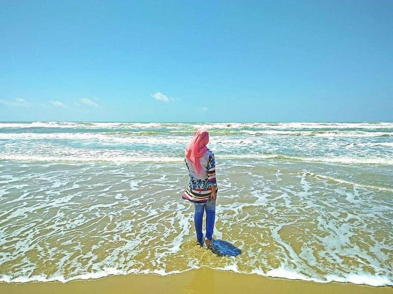 Pantai Lombang, 2. Pantai Sembilan, 4. Pantai Gili Pandan, 6. Pantai Pulau Mamburit, 7. Pantai Slopeng, 8. Pantai Ropet, 9. Pantai Lombang, 10. Pantai Badur