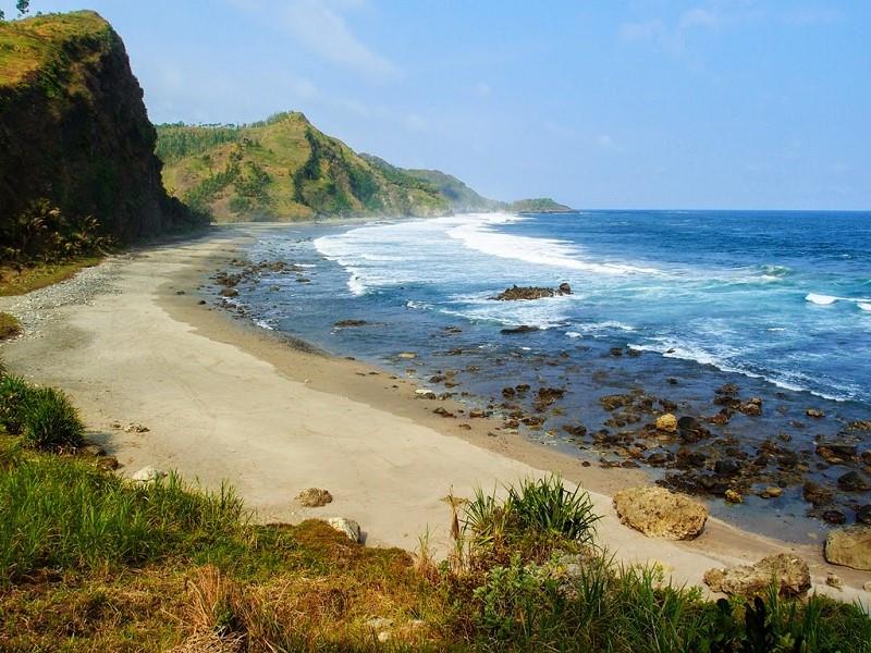 Pantai Pecaron, 1. Pantai Menganti, 2. Pantai Lampon, 3. Pantai Bopong, 4. Pantai Wedi Putih, 5. Pantai Pecaron, 6. Pantai Gebyuran, 7. Pantai Pedalen, 8. Pantai Watu Bale, 9. Pantai Karang Agung, 10. Pantai Logending