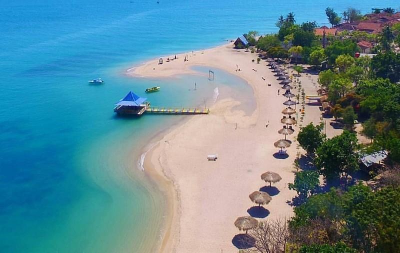 Pantai Sembilan, 2. Pantai Sembilan, 4. Pantai Gili Pandan, 6. Pantai Pulau Mamburit, 7. Pantai Slopeng, 8. Pantai Ropet, 9. Pantai Lombang, 10. Pantai Badur