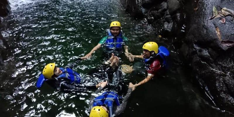 Sungai Watu Mujur, 1. Situ Tirta Marta, 2. Taman Bunga Kutabawa, 3. Gunung Slamet, 4. Rumah Pohon Igir Wringin, 5. Curug Tempuran, 6. Puncak Sendaren, 7. Jembatan Lampion, 8. Gua Lawa, 9. Sungai Watu Mujur, 10. Desa Wisata Lembah Asri Serang