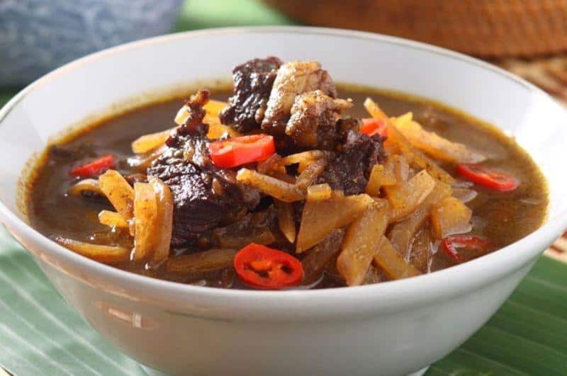 Sayur Betik, 1. Lontong Kubryuk, 2. Opor Panggang, 3. Blenyik, 4. Bakso Bambu Runcing, 5. Soto Jepara, 6. Pindang Serani, 8. Singit Khas Jepara, 8. Sup Udang, 9. Sambal Samtis, 10. Sayur Betik