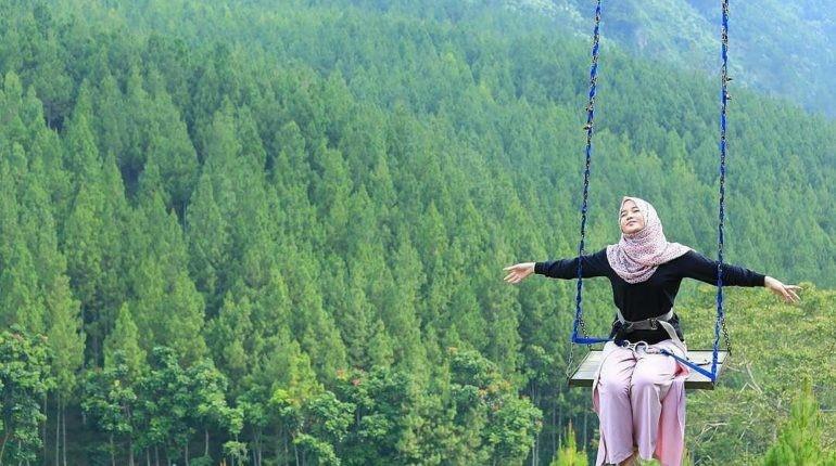 Sky Wing, Wahana dan Spot Populer di The Lodge Maribaya, Fasilitas The Lodge Maribaya, Harga Tiket Masuk dan Jam Operasional The Lodge Maribaya, Alamat dan Akses Transportasi ke The Lodge Maribaya, Hotel Sekitar The Lodge Maribaya