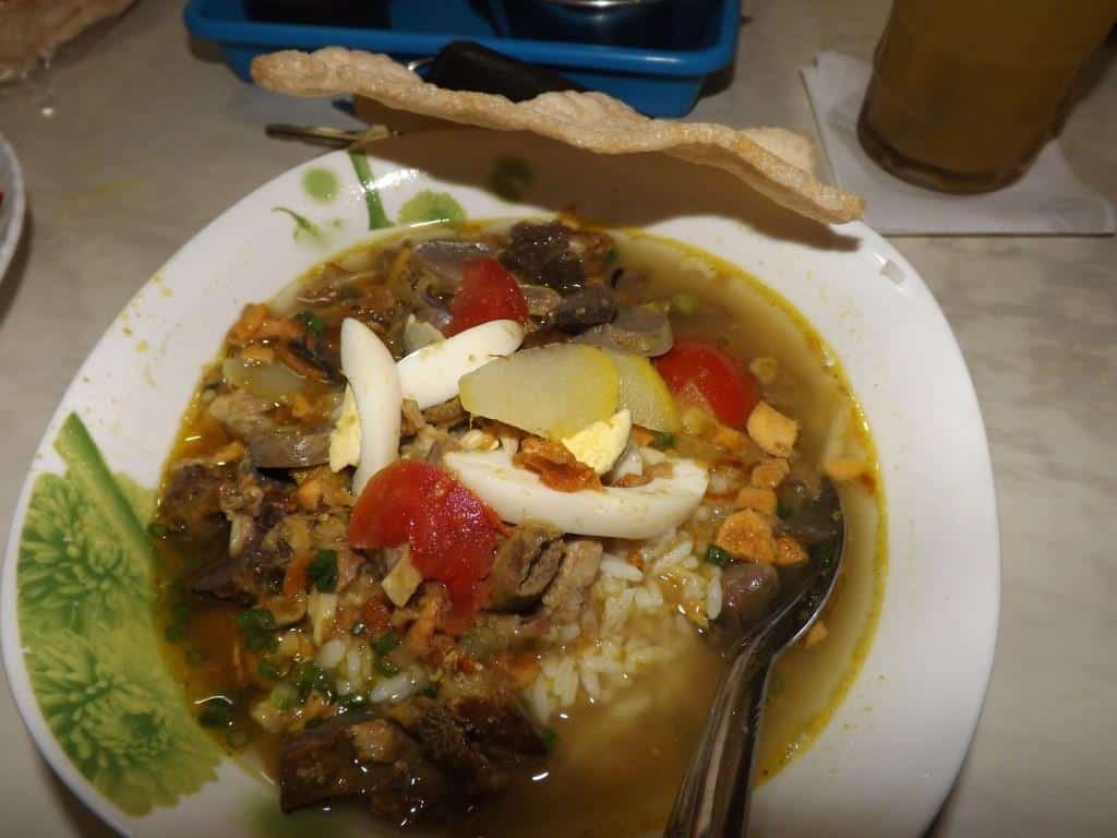 Soto Ayam Dahlok, 1. Nasi Langgi, 2. Soto Ayam Dahlok, 3. Pecel Gudeg, 4. Bakso Kabut, 5. Pecel Pincuk Garahan, 6. Suwar Suwir, 7. Tahu Hwa, 8. Tape Prol, 9. Roti Bakar Tjiliwoeng, 10. Lontong Kupang Jember