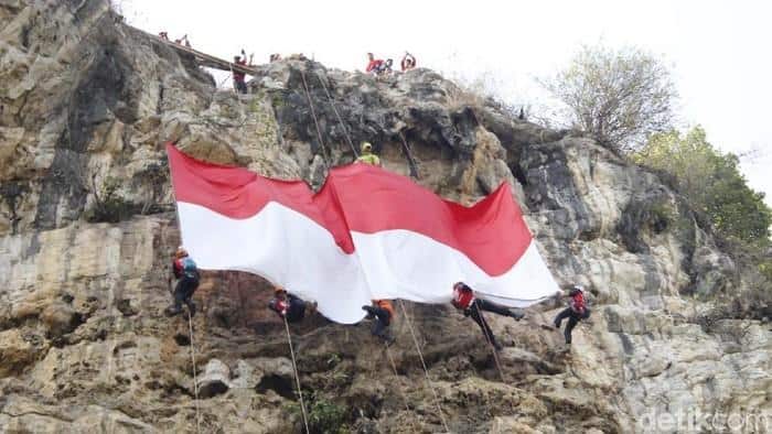 Tebing Citatah 48, Spot Populer di Tebing Citatah Padalarang, Fasilitas di Tebing Citatah Padalarang, Harga Tiket Masuk dan Jam Operasional Tebing Citatah Padalarang, Alamat dan Akses Transportasi ke Tebing Citatah Padalarang, Hotel Sekitar Tebing Citatah