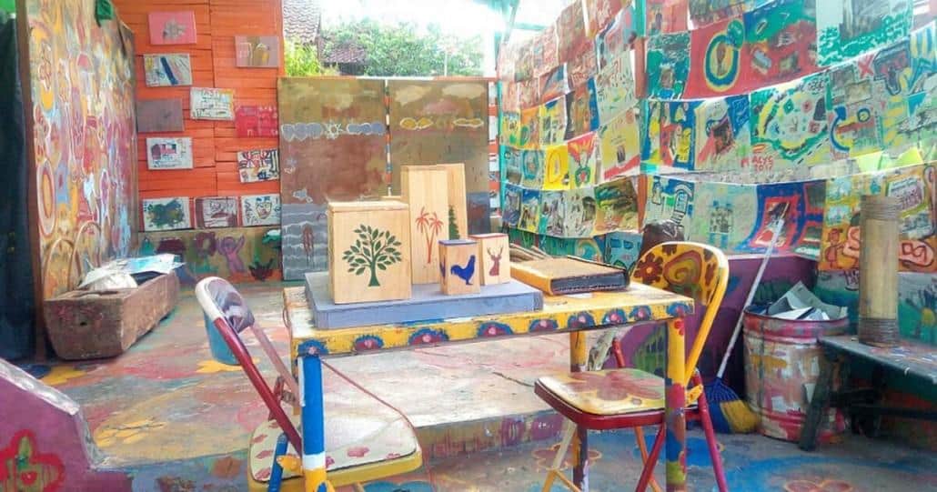 Mural yang Bisa Kamu Temui di Mana Saja, Daya Tarik dan Aktivitas , Tiket Masuk dan Jam Operasional, Fasilitas di Kampung Wisata Dago Pojok, Alamat dan Akses Transportasi, Hotel di Sekitar Kampung Wisata Dago Pojok