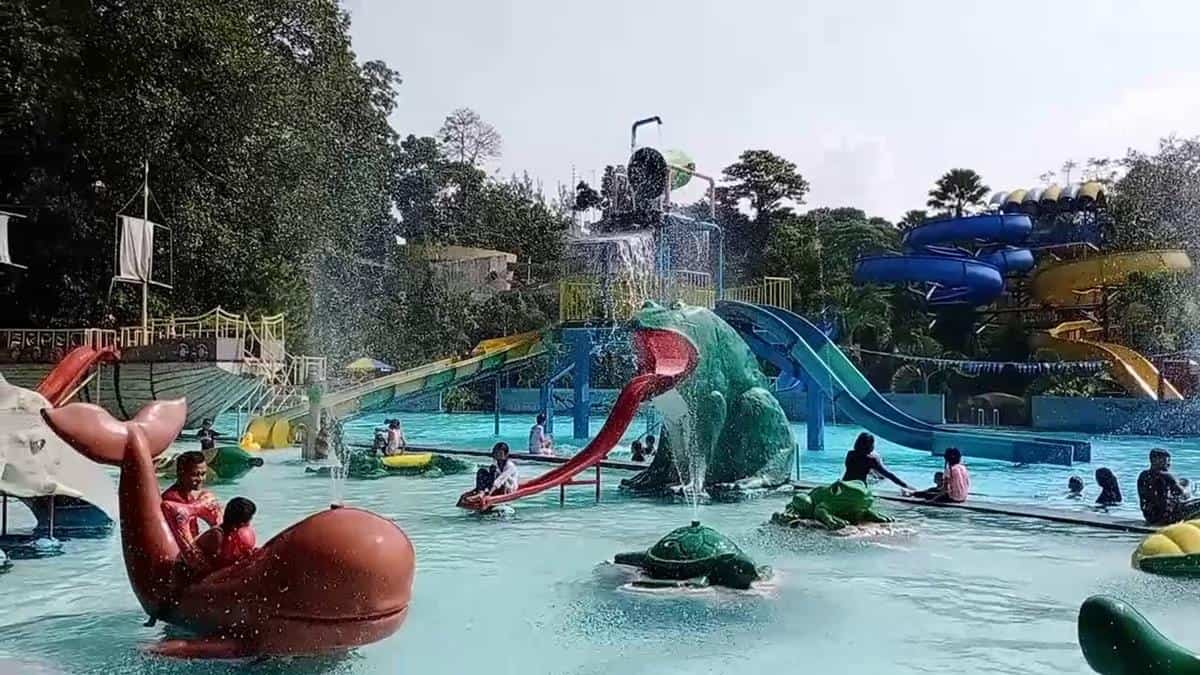 Alamat dan Akses Transportasi Karang Setra, Wahana di Kolam Renang Karang Setra , Harga Tiket dan Jam Operasional Kolam Renang Karang Setra, Fasilitas di Kolam Renang Karang Setra, Alamat dan Akses Transportasi Karang Setra, Hotel di Sekitar Karang Setra