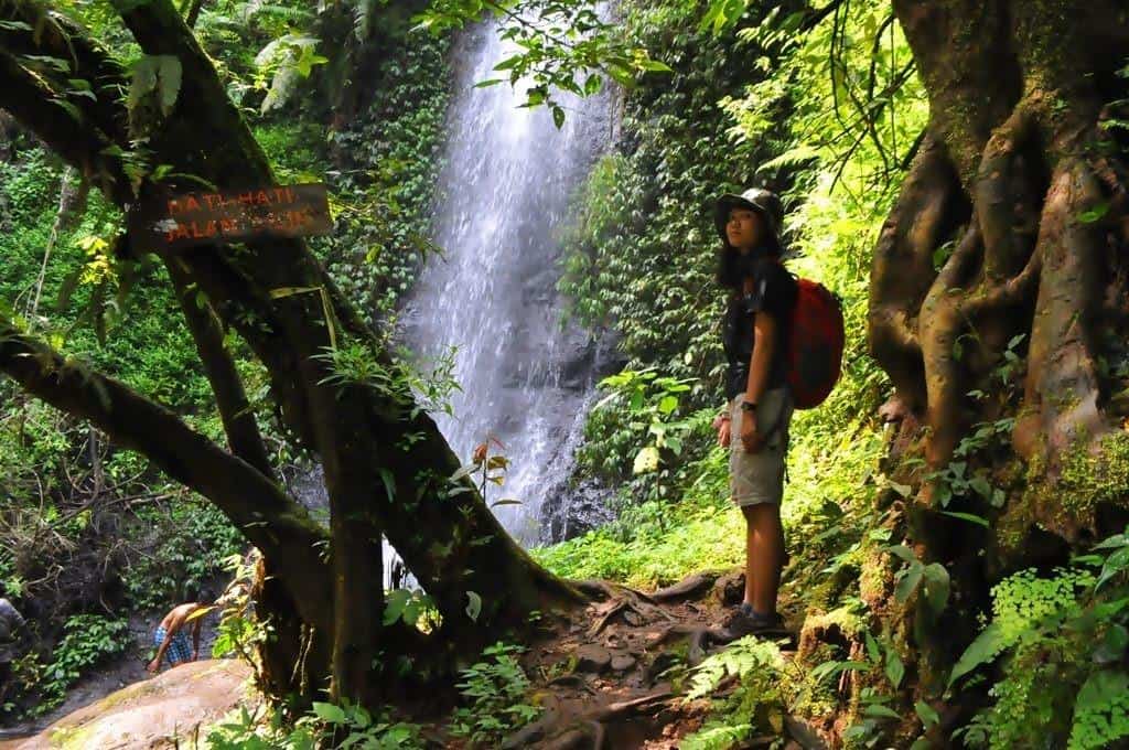 Curug Citulang, Wahana dan Spot Menarik, Fasilitas, Harga Tiket Masuk dan Jam Operasional, Alamat dan Akses Transportasi, Penginapan Sekitar Curug Tilu Leuwi Opat
