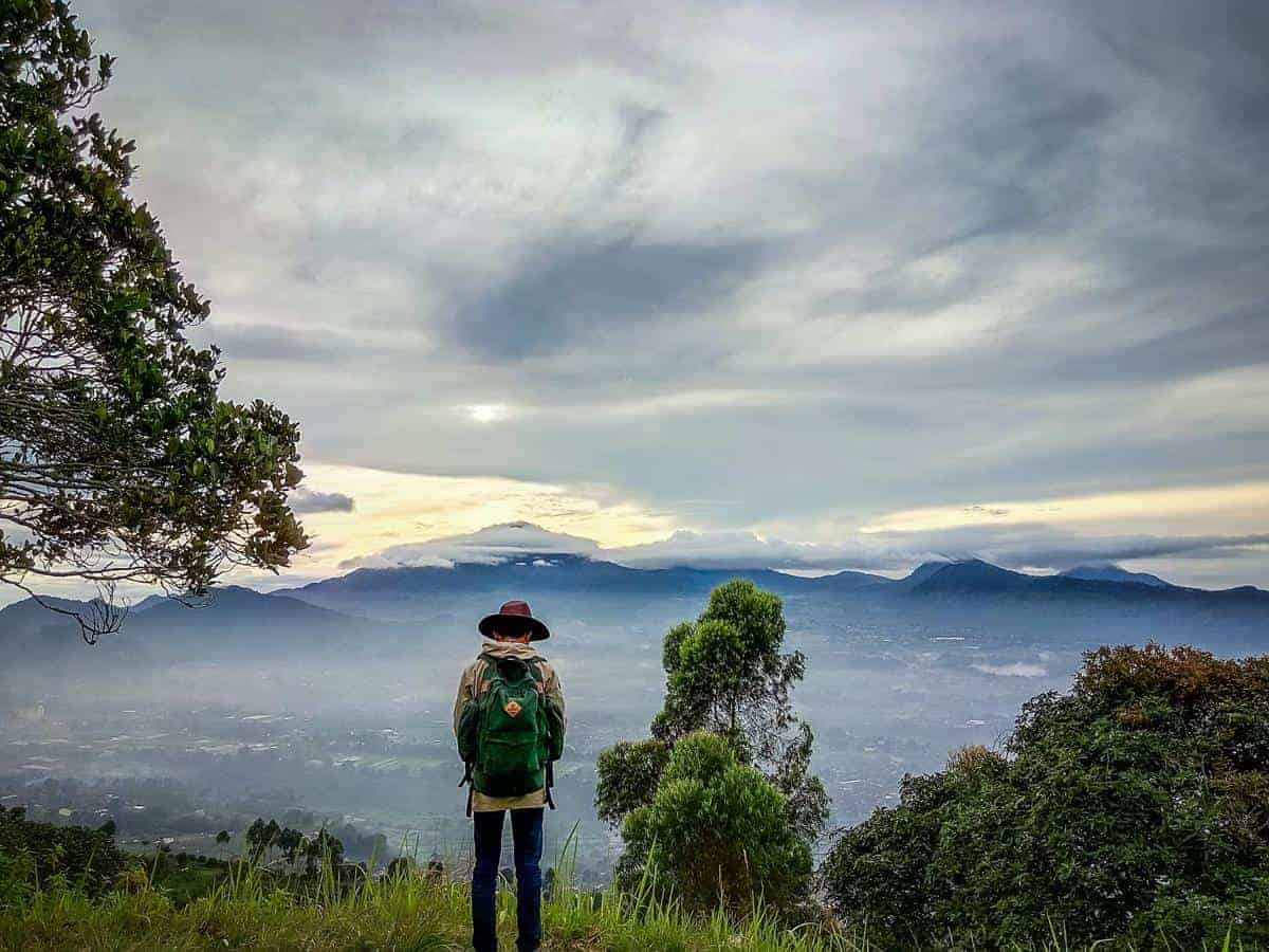 Fasilitas , Spot Populer Gunung Putri Lembang, Fasilitas , Harga Tiket Masuk dan Jam Operasional, Alamat dan Akses Transportasi, Penginapan di Sekitar Gunung Putri Lembang