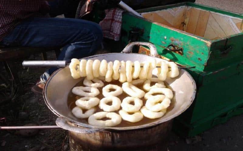 Gembus, 1. Brekecek, 2. Sate Martawi, 3. Rempeyek Yutuk, 4. Tempe Dages, 5. Lepet Ketan, 6. Mendoan, 7. Gembus, 8. Thempleng, 9. Lanting, 10. Keripik Sukun