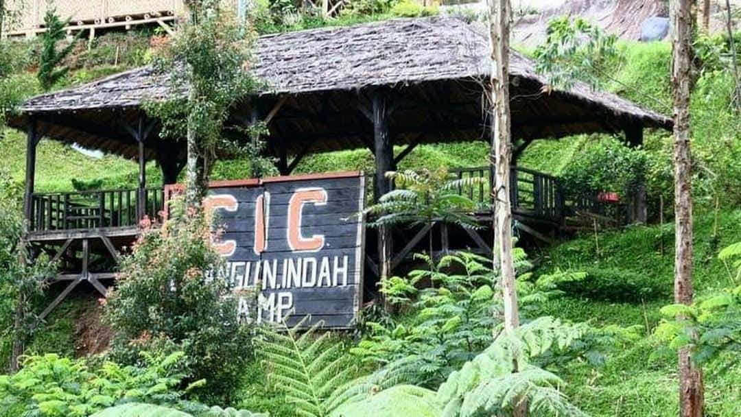Harga Tiket Masuk dan Jam Operasional, Wahana dan Spot Populer, Fasilitas CIC, Harga Tiket Masuk dan Jam Operasional, Alamat dan Akses Transportasi, Penginapan di Sekitar Ciwangun Indah Camp