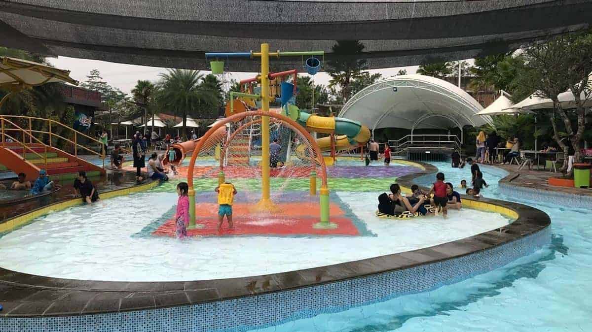 Harga Tiket dan Jam Operasional Kolam Renang Karang Setra, Wahana di Kolam Renang Karang Setra , Harga Tiket dan Jam Operasional Kolam Renang Karang Setra, Fasilitas di Kolam Renang Karang Setra, Alamat dan Akses Transportasi Karang Setra, Hotel di Sekitar Karang Setra