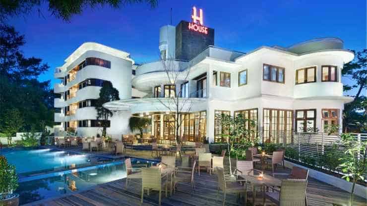 Hotel di Sekitar Forest Walk Babakan Siliwangi, Spot Menarik, Fasilitas Forest Walk Babakan Siliwangi, Tiket Masuk dan Jam Operasional, Alamat dan Akses Transportasi, Hotel di Sekitar Forest Walk Babakan Siliwangi
