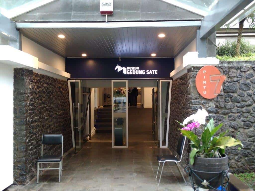 Hotel di Sekitar Museum Gedung Sate, Wahana atau Spot Populer, Harga Tiket dan Jam Operasional, Fasilitas Museum Gedung Sate, Alamat dan Akses Transportasi, Hotel di Sekitar Museum Gedung Sate