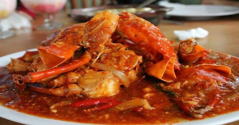 Kepiting Soka, 1. Nasi Lengko, 2. Ketan Pecok, 3. Telur Asin, 4. Kerupuk Tulang Bandeng, 5. Kupat Glabed, 6. Soto Brebes, 7. Kepiting Soka, 8. Sate Blengong, 9. Crispy Ikan Serinding, 10. Rujak Belut