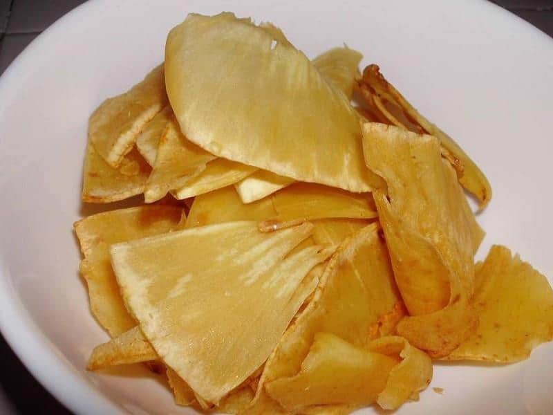 Keripik Sukun, 1. Brekecek, 2. Sate Martawi, 3. Rempeyek Yutuk, 4. Tempe Dages, 5. Lepet Ketan, 6. Mendoan, 7. Gembus, 8. Thempleng, 9. Lanting, 10. Keripik Sukun