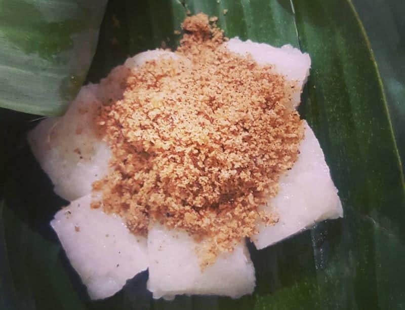 Ketan Pecok, 1. Nasi Lengko, 2. Ketan Pecok, 3. Telur Asin, 4. Kerupuk Tulang Bandeng, 5. Kupat Glabed, 6. Soto Brebes, 7. Kepiting Soka, 8. Sate Blengong, 9. Crispy Ikan Serinding, 10. Rujak Belut