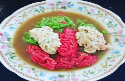 Kolak Pattola, 1. Campor, 2. Kaldu Kokot, 3. Nasi Romi, 4. Apen Manis, 5. Macho, 6. Soto Sabreng, 7. Soto Selingkuh, 8. Kolak Pattola, 9. Jubada, 10. Man Reman