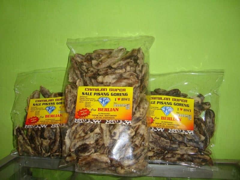 Sale Pisang, 1. Bagiak, 2. Klemben, 3. Kue Untir-Untir, 4. Ladrang Sabrang, 5. Sale Pisang, 6. Pia Glenmore, 7. Dodol Salak, 8. Rengginang, 9. Kerupuk Rumput Laut, 10. Tape Buntut