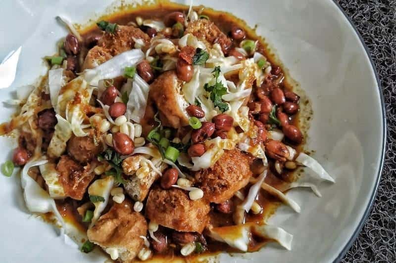 Sego Tahu, 1. Sate Ayam Ponorogo, 2. Pecel Tumpuk Ponorogo, 3. Rujak Petis Welirang, 4. Sego Tahu, 5. Tiwul Goreng, 6. Sate Kopok, 7. Gethuk Golan, 8. Jenang Mirah, 9. Es Dawet Jabung, 10. Serabi Ponorogo