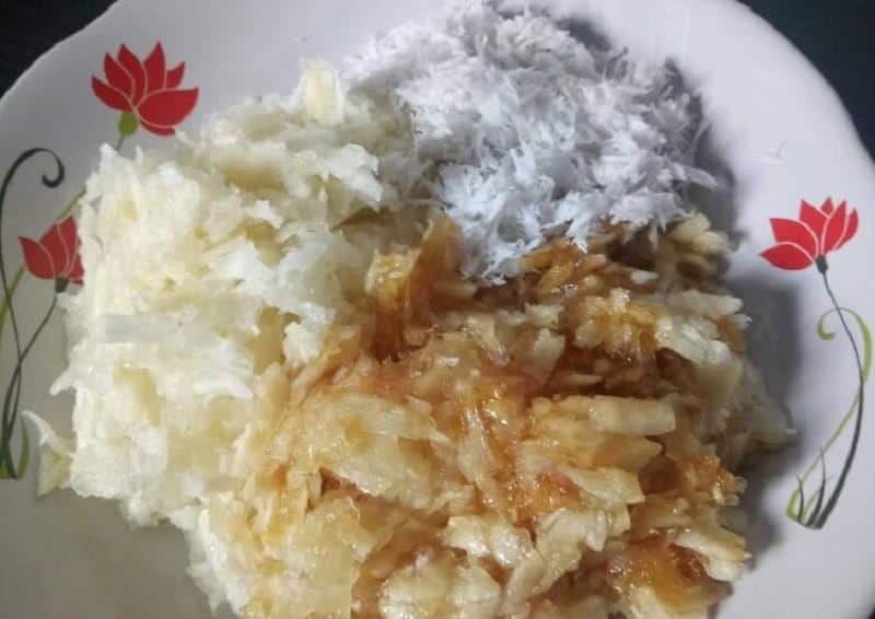 Sredek, 1. Sompil, 2. Sego Bantingan, 3. Nasi Patik, 4. Kepiting Sambal Ijo, 5. Ayam Lodho Bakar, 6. Kue Sagon, 7. Pindang Terong Pedas, 8. Sredek, 9. Geti/ Enting, 10. Capar Tape