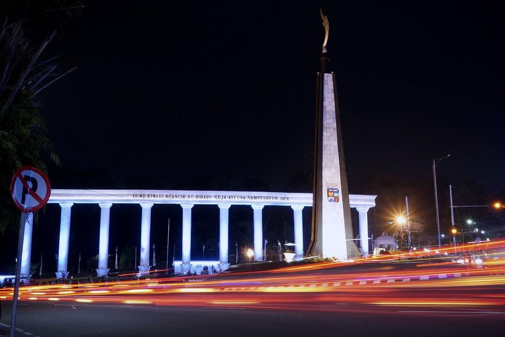 Tugu Kujang, 1. Kebun Raya Bogor, 2. Devoyage Bogor, 3. Museum Nasional Sejarah Alam Indonesia, 4. Museum Zoologi, 5. Taman Sempur, 6. Taman Kencana, 7. Museum PETA, 8. Tugu Kujang, 9. Taman Peranginan, 10. Museum Kepresidenan RI Balai Kirti
