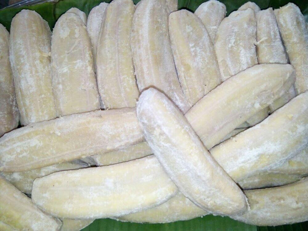 Tape Pisang, 1. Pecel Telo, 2. Latok Lumajang, 3. Lontong Petis, 4. Martabak Petis, 5. Tape Pisang, 6. Keripik Pisang, 7. Pisang Agung, 8. Bledus, 9. Rujak Otek, 10. Lupis Lumajang