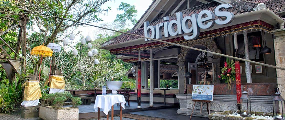 1. Samabe Cave Dining, 2. Rock Bar, 3. The Boardwalk Restaurant, 4. Ma Joly, 5. Mozzarella By The Sea, 6. Lembah Ayung Restaurant, 7. Gardin Bistro & Patisserie, 8. bridges Bali, 9. Warung Dandelion, 10. Resto Apung