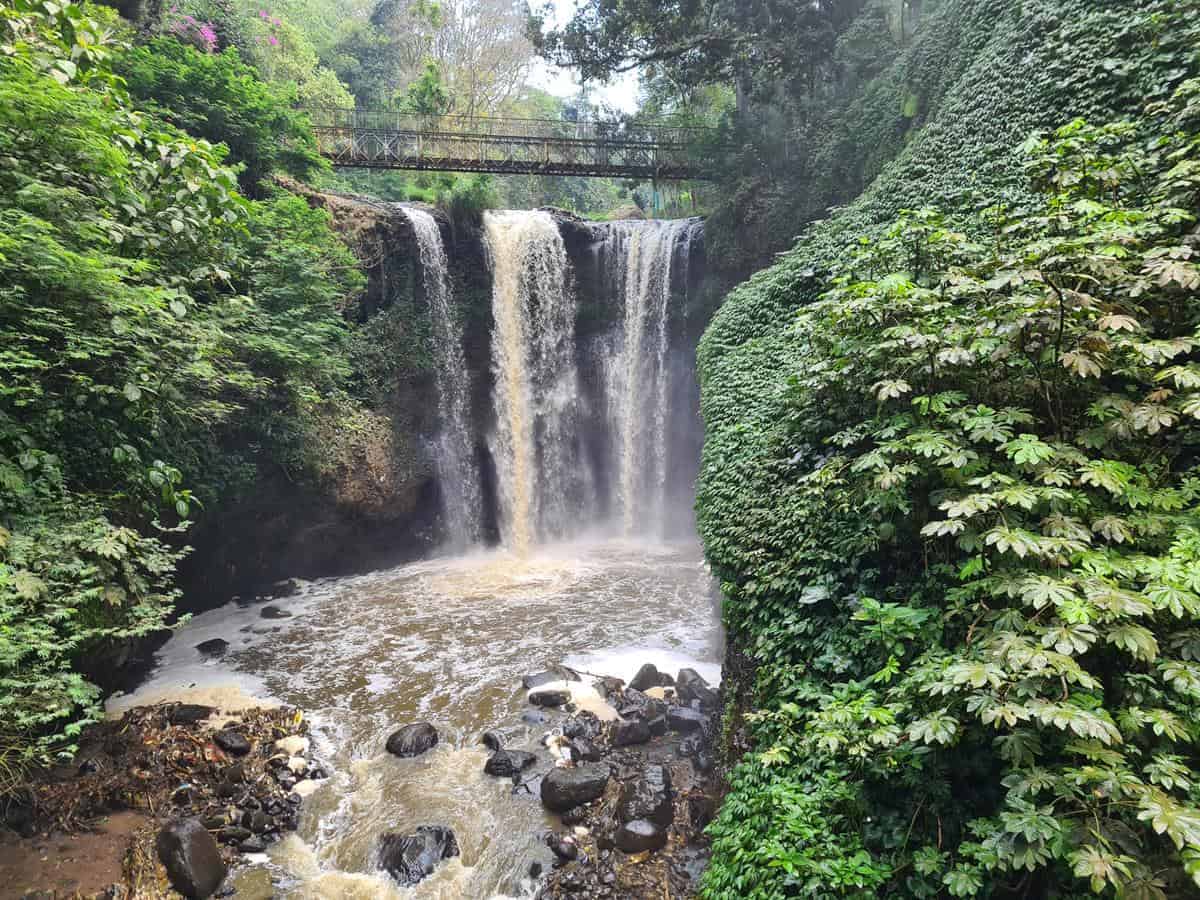 curug omas, Wahana dan Spot Populer, Harga Tiket dan Jam Operasional, Fasilitas, Alamat dan Akses Transportasi, Hotel di Sekitar Tahura Djuanda