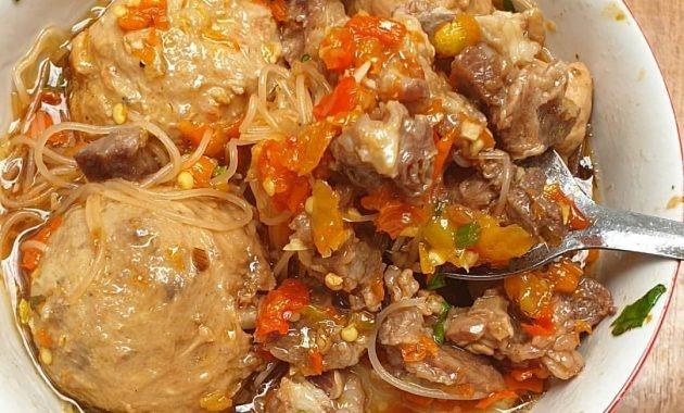Bakso Gotan, 1. Bakso Dodol (Dodol.Is.M), 2. Bakso Mulangsari, 3. Bakso Gotan, 4. Mi Bakso M. Imu, 5. Bakso Ceu Ikah, 6. Bakso Aci Ceu Imas, 7. Mi Bakso Ronyok, 8. Mi Bakso Hampor Haji Mamad, 9. Mi Bakso Parahyangan, 10. Bakso Iga Buntel Babeh