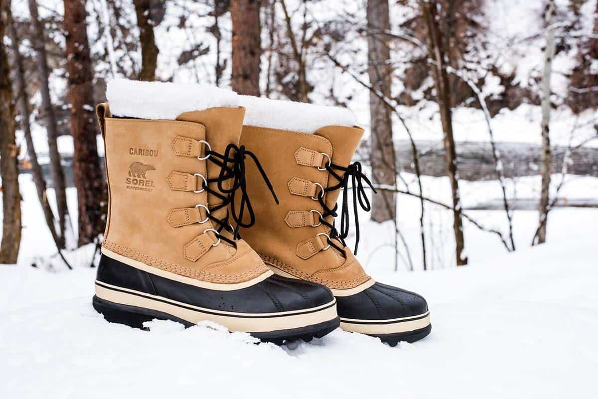 Boots, Pakaian Musim Dingin di Jepang, Pakaian Luar Musim Dingin di Jepang, Alas Kaki Saat Musim Dingin di Jepang, Aksesoris Pakaian Saat Musim Dingin di Jepang