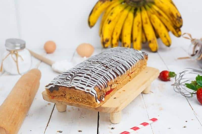 Cake Pisang Villa, 1. Luti Gendang, 2. Bingka Bakar, 3. Bilis Molen, 4. Kue Batang Buruk, 5. Keripik Kari, 6. Otak-Otak Khas Batam, 8. Brownies Lava, 9. Rocklate, 10. Layer Cakes
