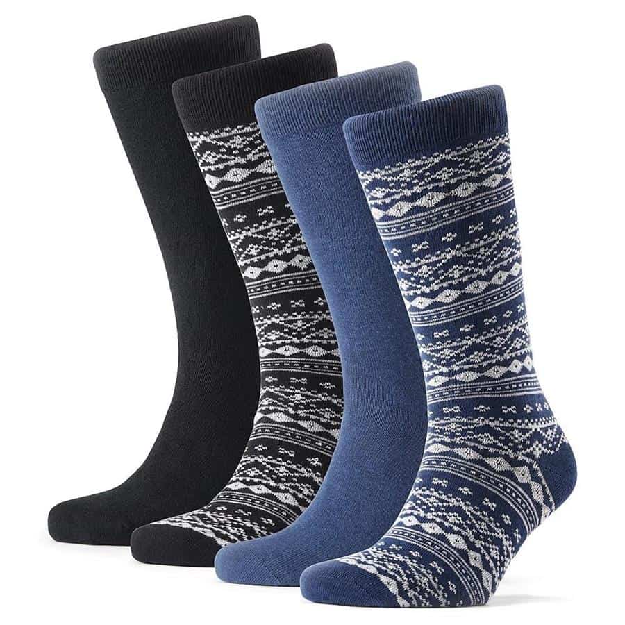 Kaus Kaki, Pakaian Musim Dingin di Jepang, Pakaian Luar Musim Dingin di Jepang, Alas Kaki Saat Musim Dingin di Jepang, Aksesoris Pakaian Saat Musim Dingin di Jepang