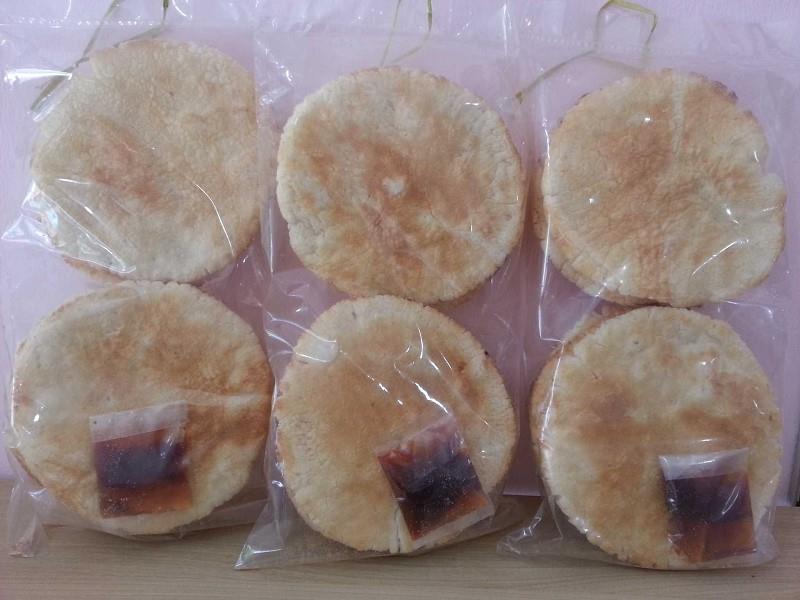 Kemplang, 1. Kue Engkak, 2. Benjak Enjak, 3. Kue Tat, 4. Geguduh, 5. Lapis Legit, 6. Pempek Nori, 7. Sekubal, 8. Lempok Durian, 9. Pie Pisang, 10. Kemplang