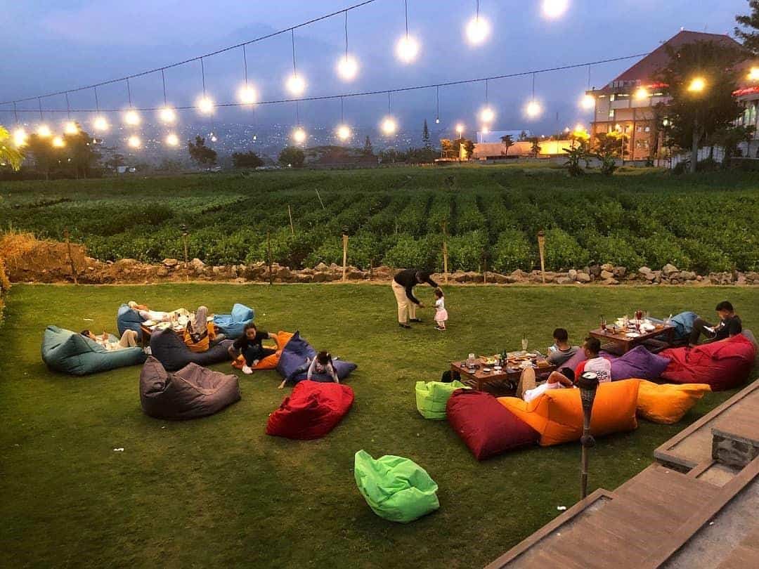Pupuk Bawang, 1. Taman Langit Gunung Banyak, 2. Omah Kayu, 3. Legend Star, 4. Alun-Alun Batu, 5. Batu Night Spectacular, 7. Museum Angkut, 8. Wisata Payung Batu, 9. Pupuk Bawang