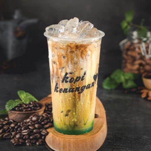 Pandan Latte, 1. Avocado Salted Caramel, 2. Light Caramel Latte, 3. Susu Sultan Boba Gula Aren, 4. Mocha Latte, 5. Marie Regal Latte, 6. Raspberry Hibiscus Lemon Tea, 7. Kopi Kenangan Mantan, 8. Dua Shot Iced Shaken, 9. Pandan Latte, 10. Salted Caramel Macchiato, 11. Vanilla Latte, 12. Kopi Kelapa, 1.  Roti Susu Manis, 2. Roti Daging Asap Keju, 3. Roti Coklat Klasik